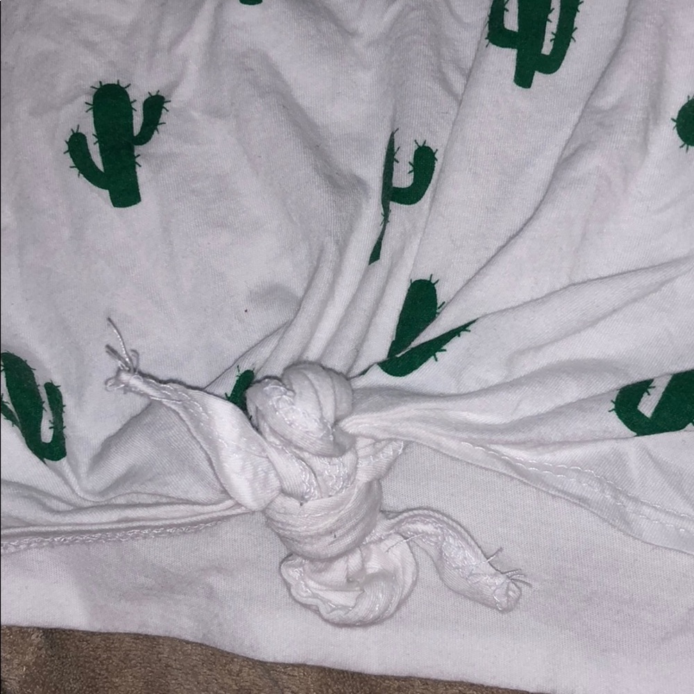 🎉HP🎉 Cactus tie up shirt xs atticute - Picture 4 of 5